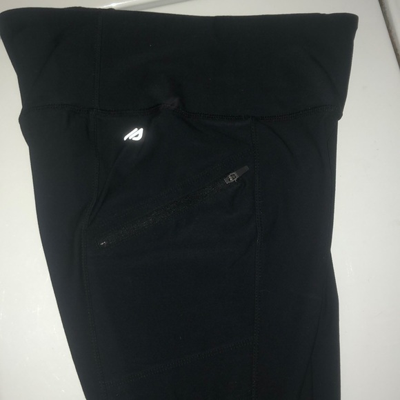 Eddie Bauer knee length active capris size XS - Picture 4 of 4